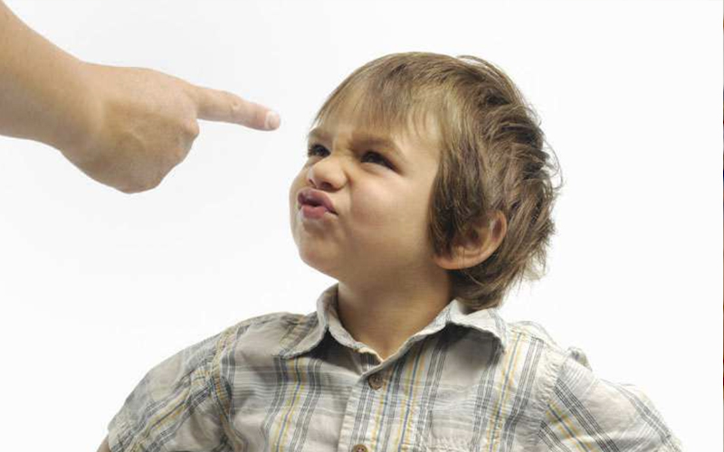 Bí Quyết Nuôi Dạy Trẻ Bướng Bỉnh Không Cần Quát Mắng